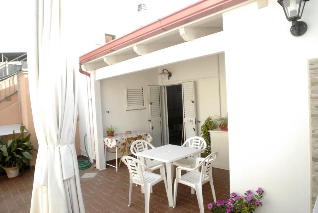 Casa Dei Furnari Apartment Collepasso Exterior photo